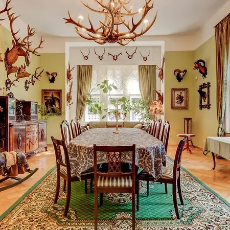Guest house Vila Austerlitz 3*